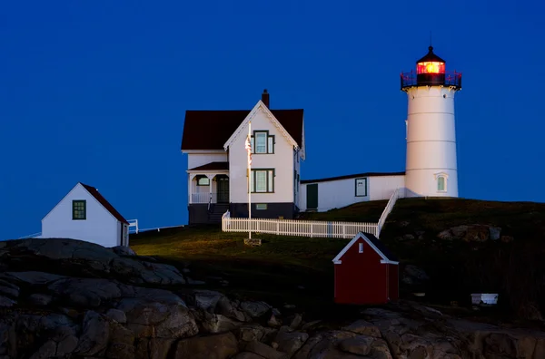 Nubble latarni morskiej cape neddick, maine, Stany Zjednoczone Ameryki — Zdjęcie stockowe