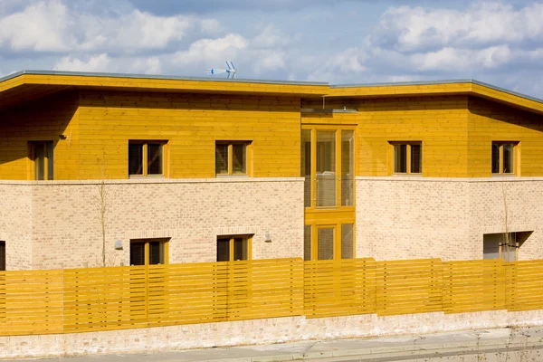 Modern housing, Czech Republic — Stock Photo, Image