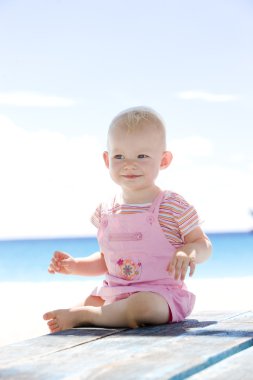 niño en la playa, barbados, Caribe