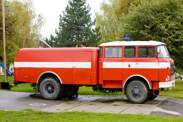 Motor de bombeiros, Kuzelov, República Checa — Fotografia de Stock