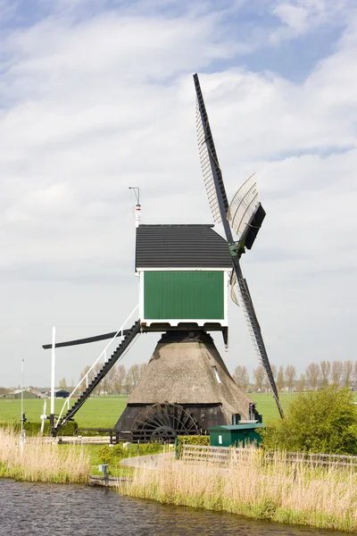 Mulino a vento vicino Groot-Ammers, Paesi Bassi — Foto Stock