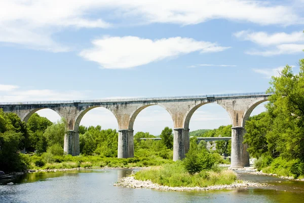 Viadukt, vogue, rhone-alpes, Francie — Stock fotografie