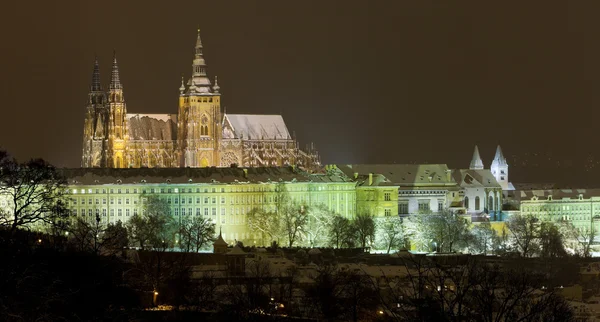 Zamek Praski w nocy, Republika Czeska — Zdjęcie stockowe
