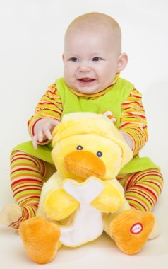 kız bebek oturma
