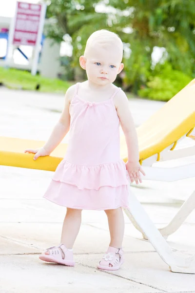 Little girl standing — Stock Photo, Image