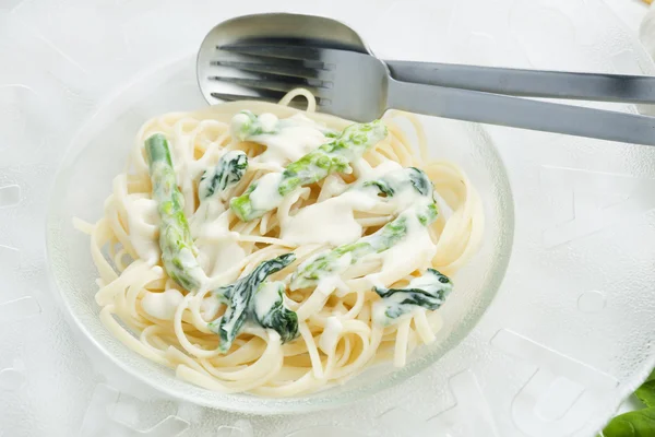 Pasta linguine — Stock Photo, Image