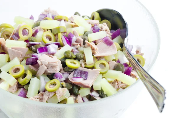 Aardappelsalade met tonijn — Stockfoto