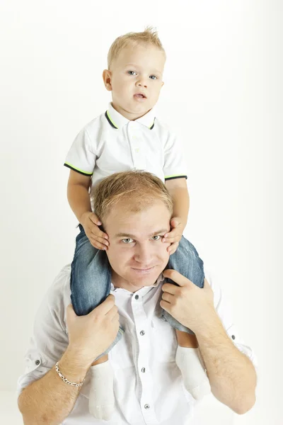 Vater mit seinem kleinen Sohn — Stockfoto