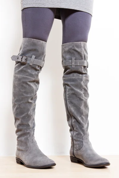 Las botas a la moda grises — Foto de Stock