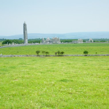 Ruins of Kilmacduagh Monastery clipart