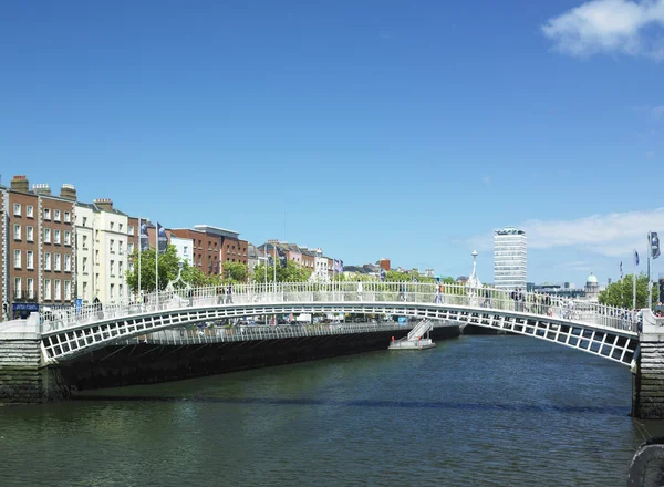 Dublin, İrlanda, ha'penny Köprüsü — Stok fotoğraf