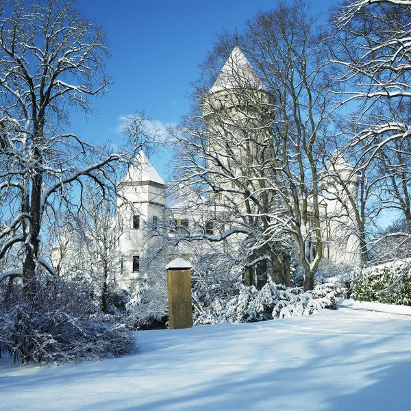 겨울에 konopiste 성곽 — 스톡 사진
