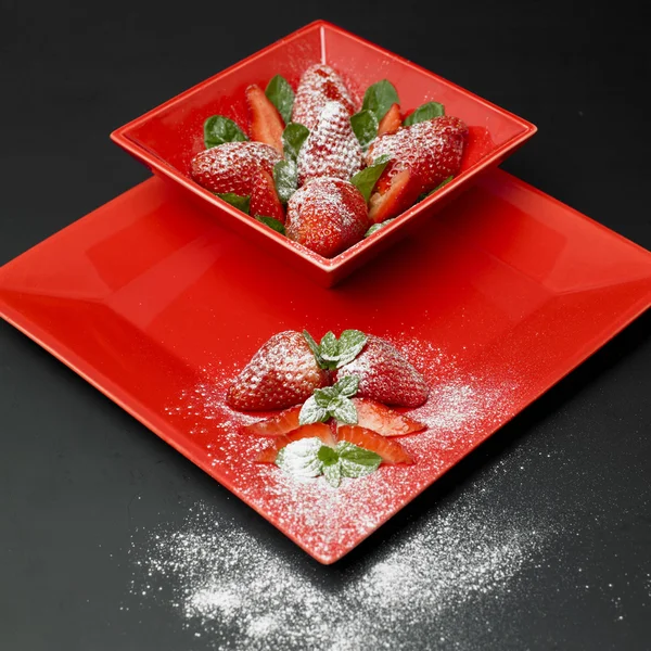 Sugared strawberries — Stock Photo, Image