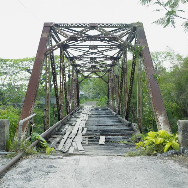 古い橋、キューバ — ストック写真
