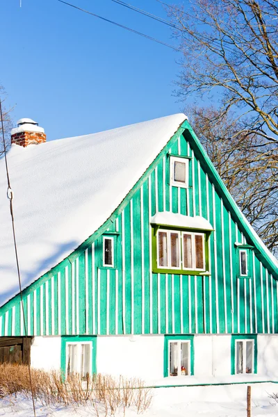 Vakantiehuis in de winter — Stockfoto