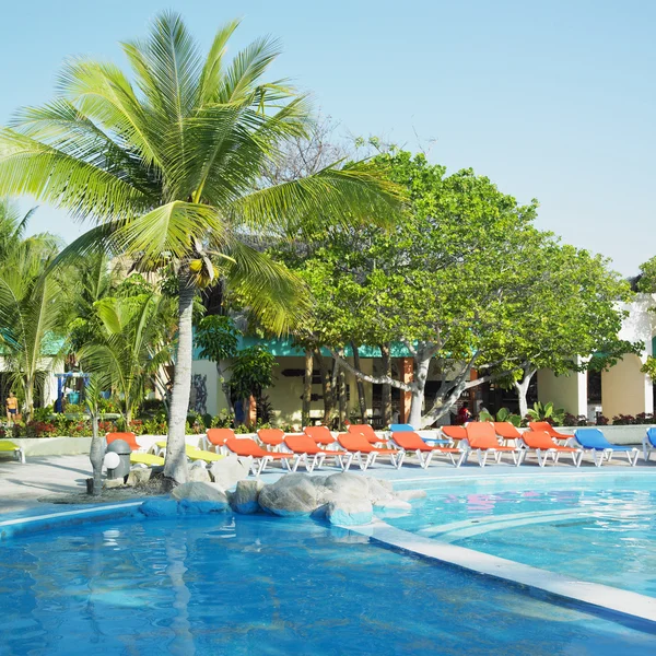 Hotel''s swimming pool, Santa Luc — Stock Photo, Image