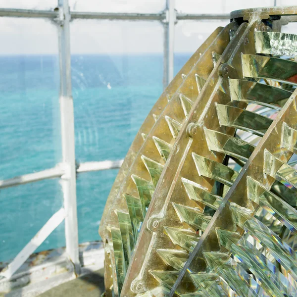 Deniz feneri '' s iç, fresnel lens, cayo pared — Stok fotoğraf