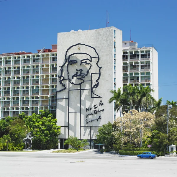 Ministerstwo spraw wewnętrznych, plaza de la revoluci — Zdjęcie stockowe
