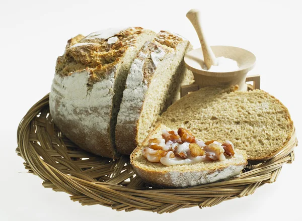 Chleb ze smalcem i resztki — Zdjęcie stockowe