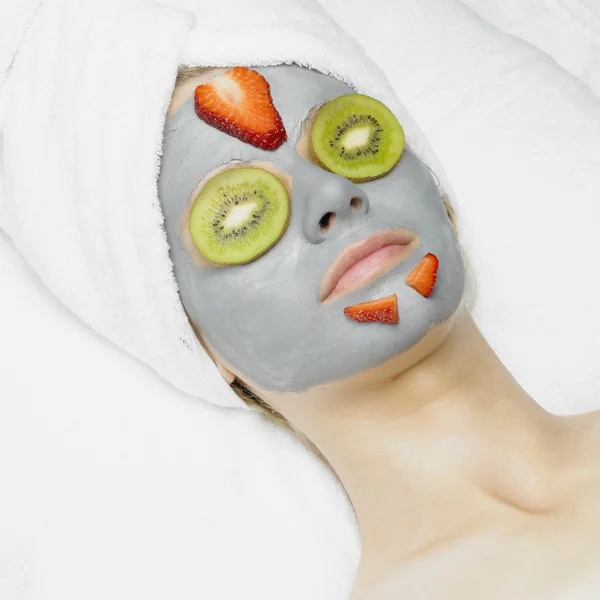 Donna con maschera facciale — Foto Stock