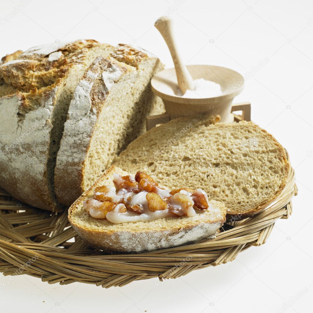 Bread with lard and scraps