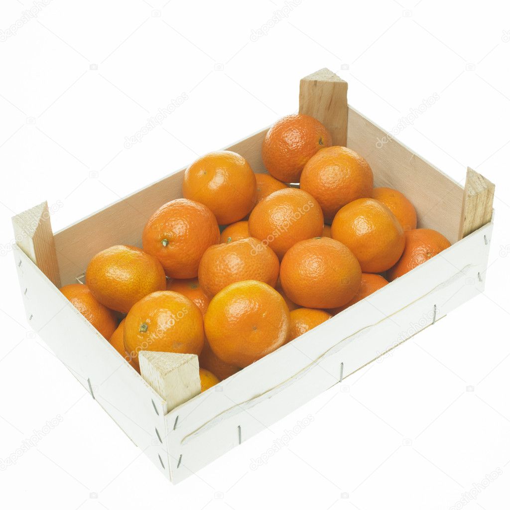 Tangerines in box