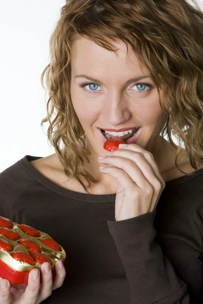Ritratto di donna con cioccolato — Foto Stock