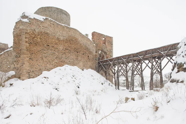 冬には、チェコ共和国の krakovec 城 — ストック写真