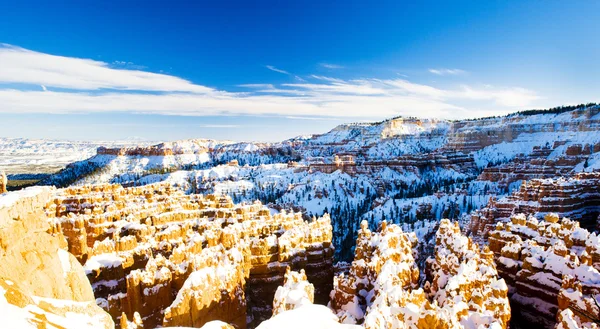 Bryce Canyon National Park in winter, Utah, USA — Stock Photo, Image