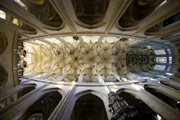 Innenraum der Kathedrale von St. Barbara, Kutna Hora, Tschechische Republik — Stockfoto
