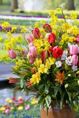 çiçek buketi, keukenhof bahçeleri, lisse, Hollanda