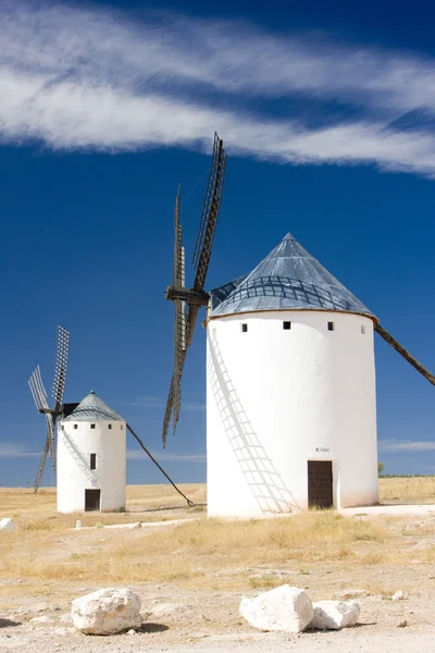 Wiatraki, Campo de Criptana, Kastylia-La Mancha, Hiszpania — Zdjęcie stockowe
