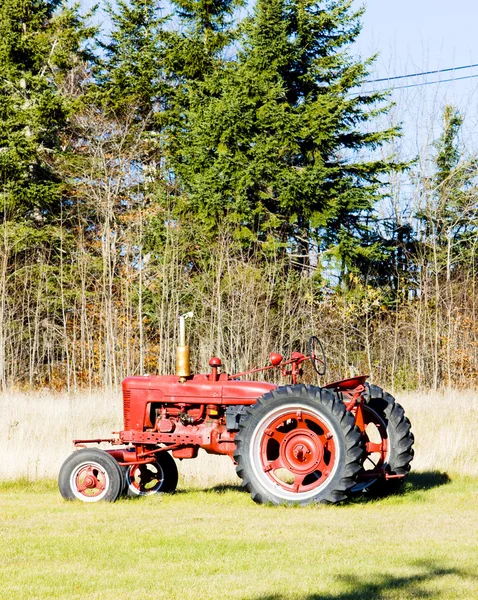 Tractor near Jonesboro, Maine, USA — Stock Photo, Image