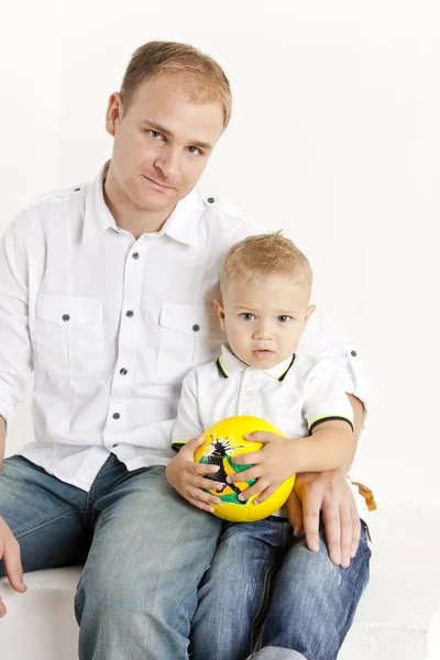 Porträt Des Vaters Mit Seinem Kleinen Sohn — Stockfoto