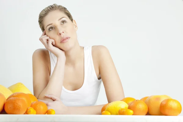 Portrait Young Woman Citrus Fruit — Stock Photo, Image