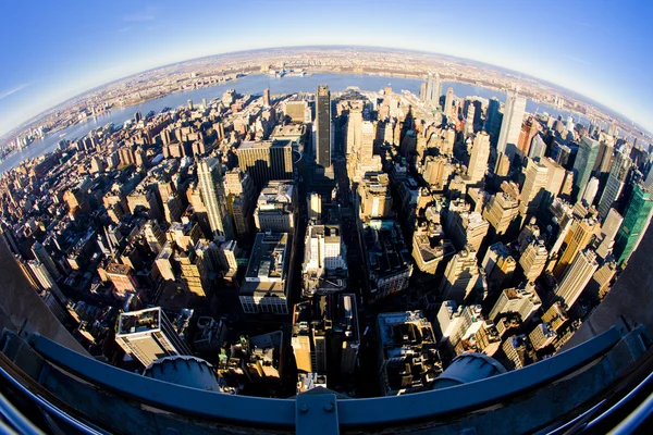 从美国纽约市帝国大厦俯瞰曼哈顿 — 图库照片