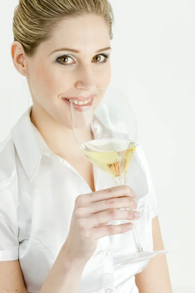 Žena s bílým vínem — Stock fotografie