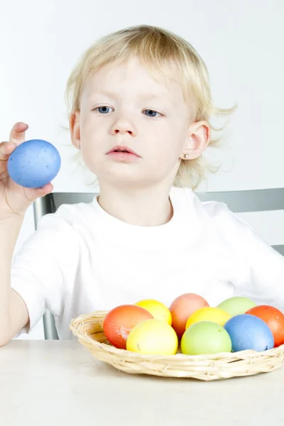 Portrait of little girl with Easter eggs — Stock Photo, Image