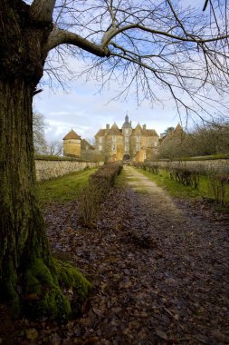 Chateau de ratilly, Burgonya, Fransa