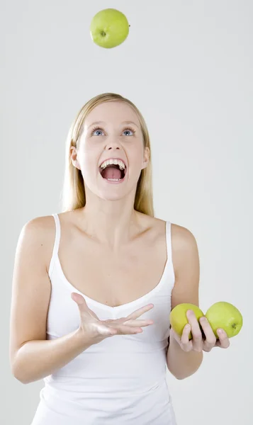 Mujer con manzanas — Foto de Stock