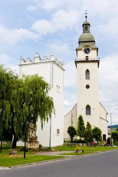 聖アンソニー教会と鐘楼 Spisska スロバキア — ストック写真