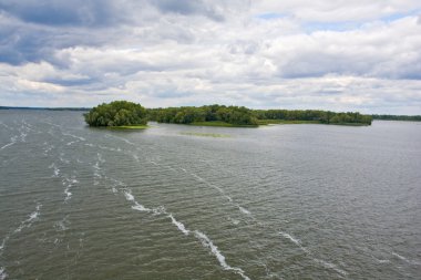 ada büyük Nehri üzerinde