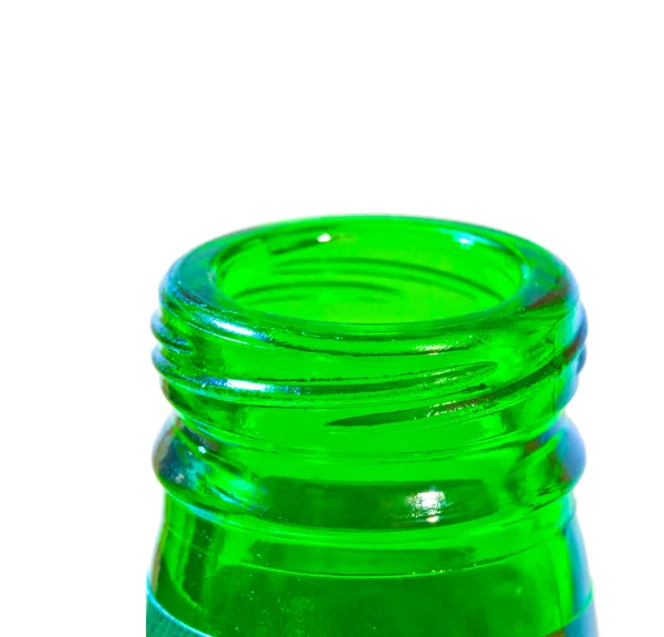 Pescoço de garrafa verde isolado sobre branco — Fotografia de Stock