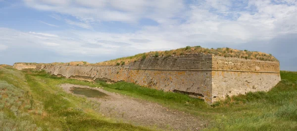 Ruínas da velha fortaleza — Fotografia de Stock