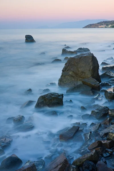 Морское побережье утром — стоковое фото