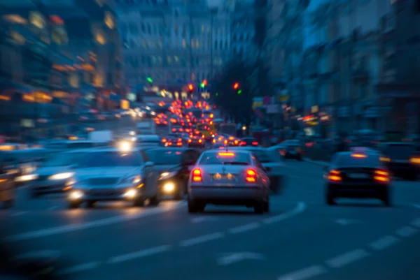 Urban natt trafik — Stockfoto