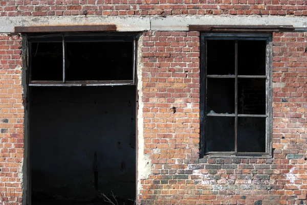 तुटलेली खिडक्या — स्टॉक फोटो, इमेज