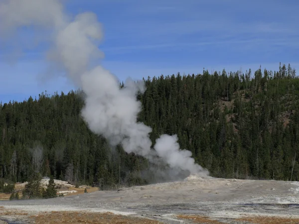 Old Faithful - Parco Nazionale di Yellowstone — Foto Stock