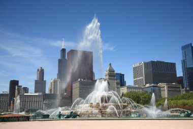 Chicago Skyline and Fountain clipart