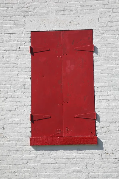 Červené okno — Stock fotografie
